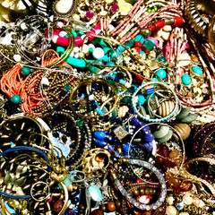 1/2 lb Mixed Vintage-Now ESTATE Jewelry lot ALL WEARABLE, NO JUNK, PAIRED 🌺