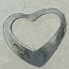 925 Sterling Silver Vintage Open Heart Slide Italy Pendant .54g .5” (AT1124-44)