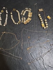 Vintage Avon And Lia Sophia And Other Jewelry Lot 17 Pieces Some Broken See Pics