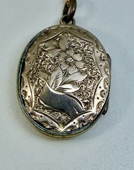 Antique Double Sided Rose Rolled Gold Fleur de Lys Flower Locket Necklace AS IS