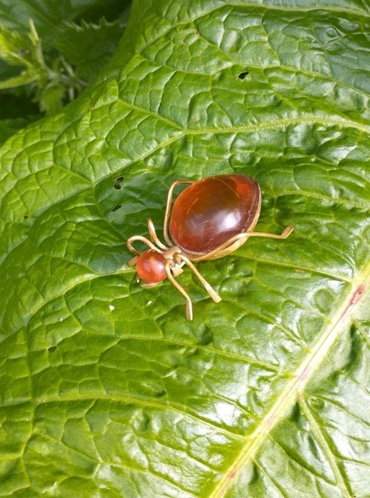 Vintage Russian USSR Baltic Amber Ant Bug Brooch Pin Gold Tone Spider Signed