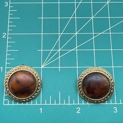 Vintage White Stag Goldtone Metal Amber Colored Round Clipping Earrings