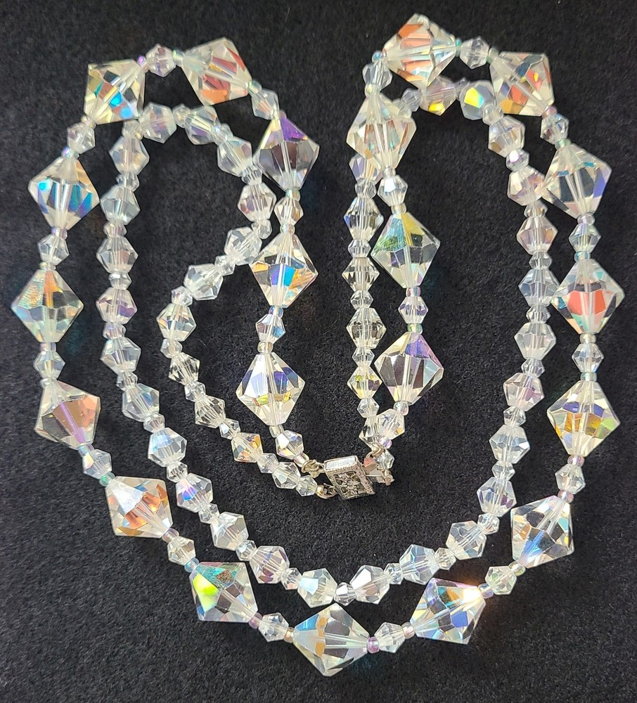 VINTAGE STUNNING 2 STRAND AURORA BOREALIS FACETED GLASS NECKLACE