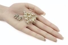 Eisenberg Ice Designer Rhinestone Faux Pearl Christmas Tree Brooch Earrings Set