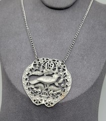 Vintage Bird Floral Pendant Silver Tone Filigree Open-Work Design 18″ Chain