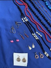 Large Mix Costume Jewelry Lot 30+ Pieces