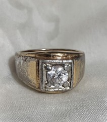 VTG Mens two toned solitaire Signet Ring Faux Diamond, Heavy wear/distressed