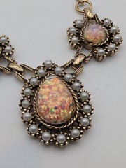 Vintage Gold Tone Necklace Faux Opal & Pearl Cabochon Statement