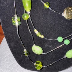 Vintage Chico’s Glass Beaded Green And Gold Colored Necklace 26 In 4 In Extende