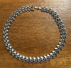 Vintage Trifari Pat Pend Silver Tone Leaf Link Necklace Mid Century Signed