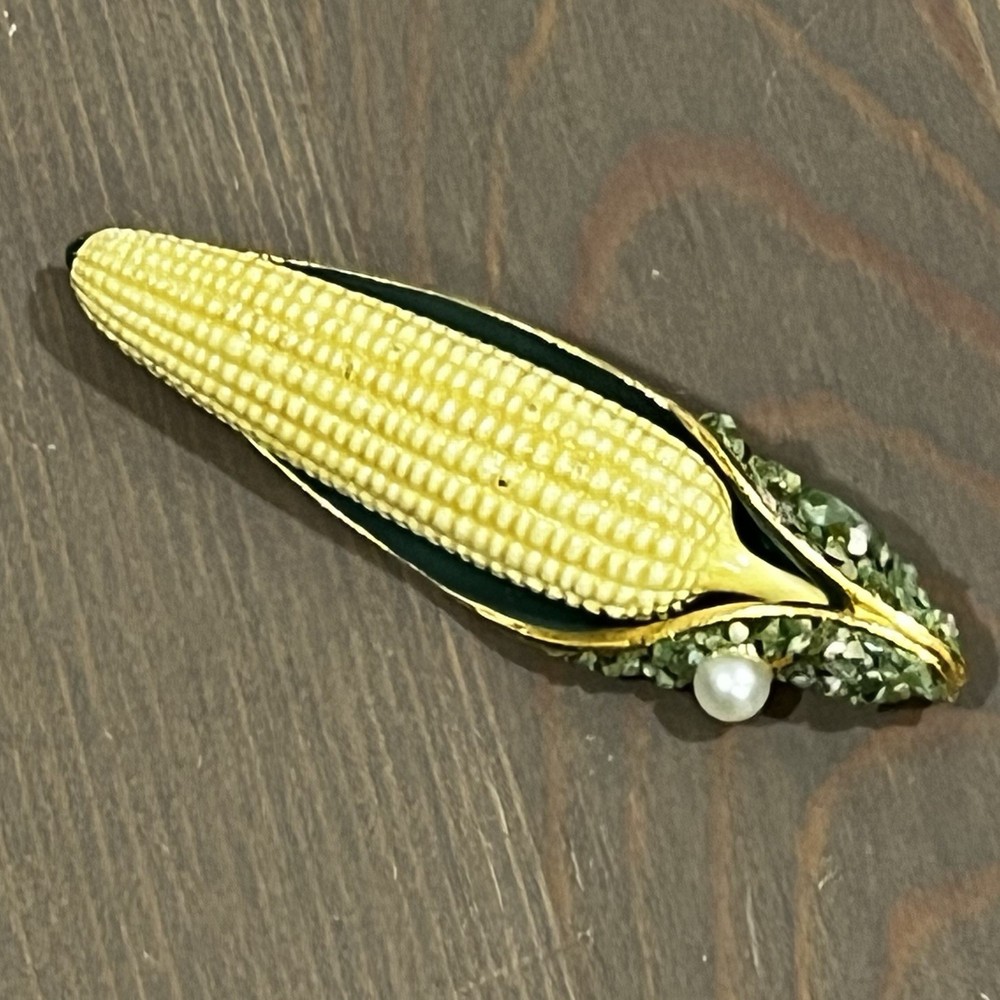 BSK Vintage Brooch Ear of Corn Gold Tone 2.75″ Pin Back Kitsch 70s/80s Signed