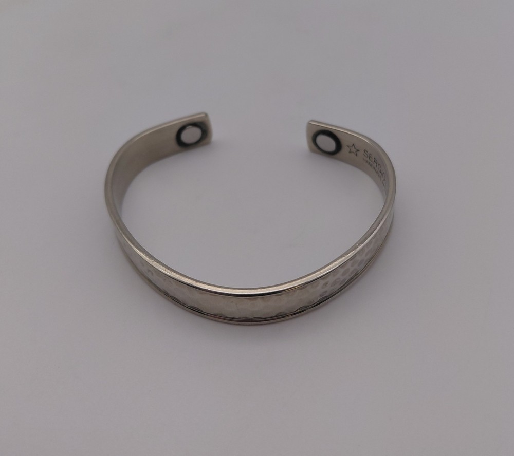 Sergio Lub Cuff Bracelet Hammered Silver Tone with Magnets Small 6.25 In