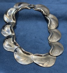 Vintage Modernist Statement Necklace Silver Tone Mirror Finish Chunky Collar