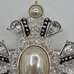 VTG Rhinestone Brooch Lot of 6 Silver Gold Tone Faux Pearl Bear Bowling Ring Etc