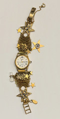 VINTAGE KIRK’S FOLLY CELESTIAL MOON STARS CHARM BRACELET WATCH COMPASS HOURGLASS