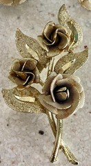Vintage Brushed Gold Tone Rose Brooch & Matching Earrings Set 3D Floral Cluster