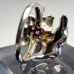 Vintage Camelia Garnet Flower Ring, Sterling Silver 925, .75″W, 5.15g, Size 7.75