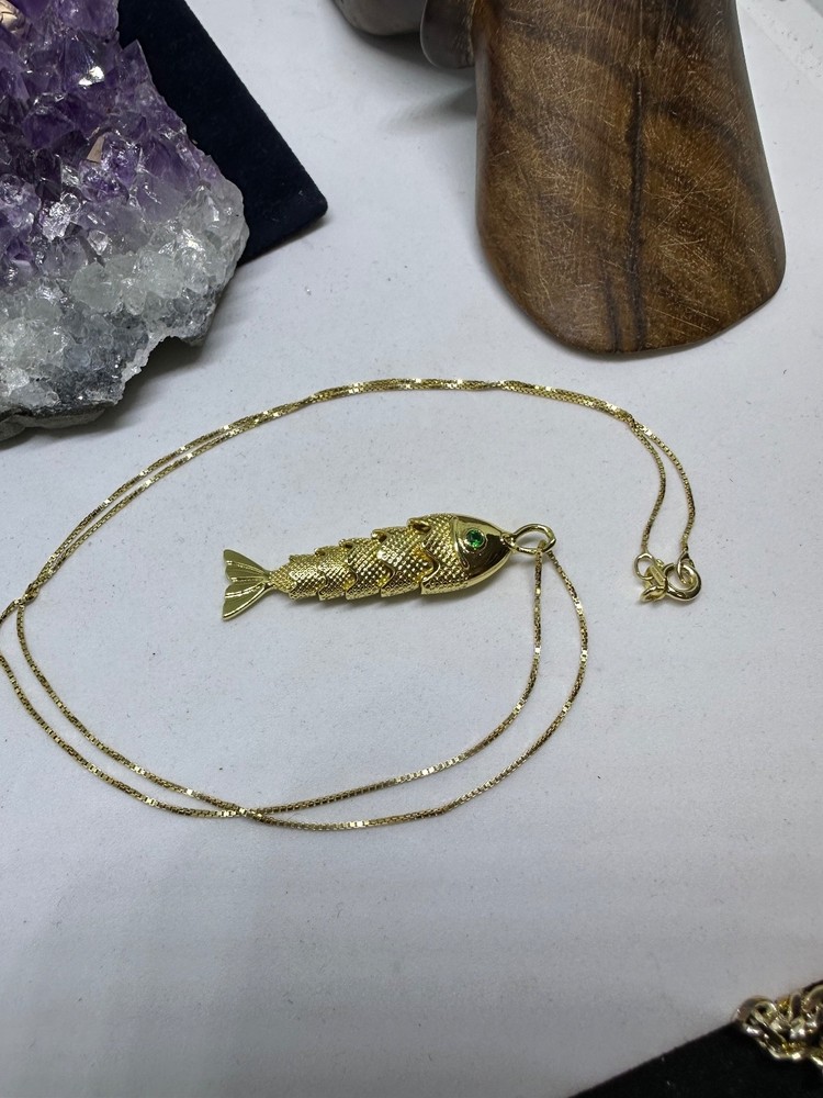 18″ Women’s Sterling Silver Gold Covered 1″ Articulated Fish Pendant Necklace