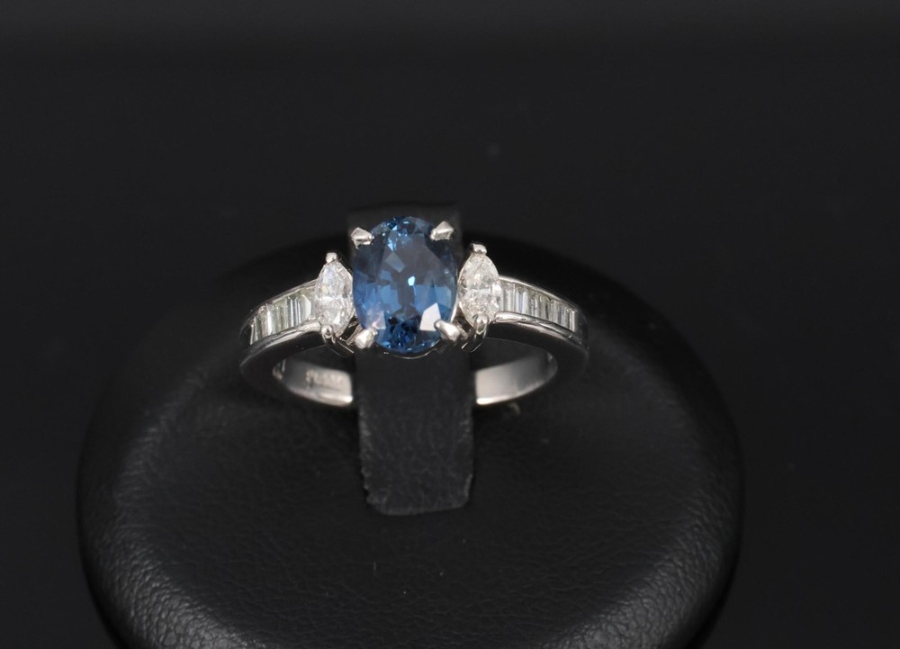 Fine 1.97ct GIA Certified Blue Sapphire & 0.50ct Diamond Platinum Ring Size 6.5