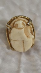 Kenneth Lane Signed Gold Tone Oval Cream Scarab Necklace & Ring Jewelry Set