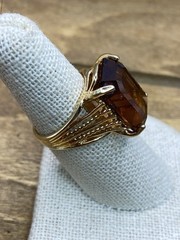 Vintage 1960s Anna Bekoach 18K HGE Amber Glass Ring Sz. 6.75