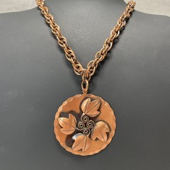 VTG REBAJES Artisan Stunning Signed Copper Oak Leaves Round Pendant & Chain 22″
