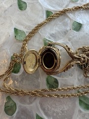 Vintage 1928 “Brand” Gold-tone 3-Sided Spin- Photo Locket Necklace 31” Chain 103