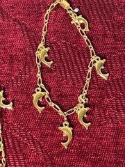 VINTAGE UNUSUAL DOLPHIN 21 INCH NECKLACE WITH A 7 INCH MATCHING CHARM BRACELET