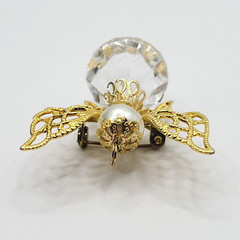 Angel Filigree Wings Gold Tone Faux Pearl Acrylic Vintage Pendant Brooch Pin