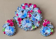 RARE Vintage Verified JULIANA D&E Ice Blue Rivoli Stone Brooch & Earring Set