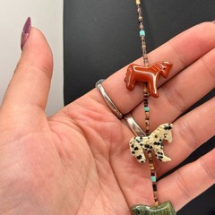Vintage Carved 9 Horse Fetish Beaded Necklace 24″ Long Multi Stone Southwestern