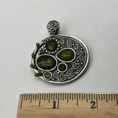 Silver Tone Pendant Green Cabochon Acrylic Stones Oval Open Metal Work