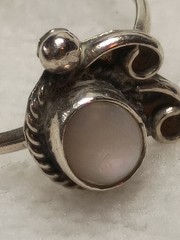 Vintage Silver Southwestern MOP Ring – Size 5.25