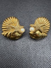 Gold Tone High Quality Avon Clip Earrings Starfish & Faux Pearl Good Quality