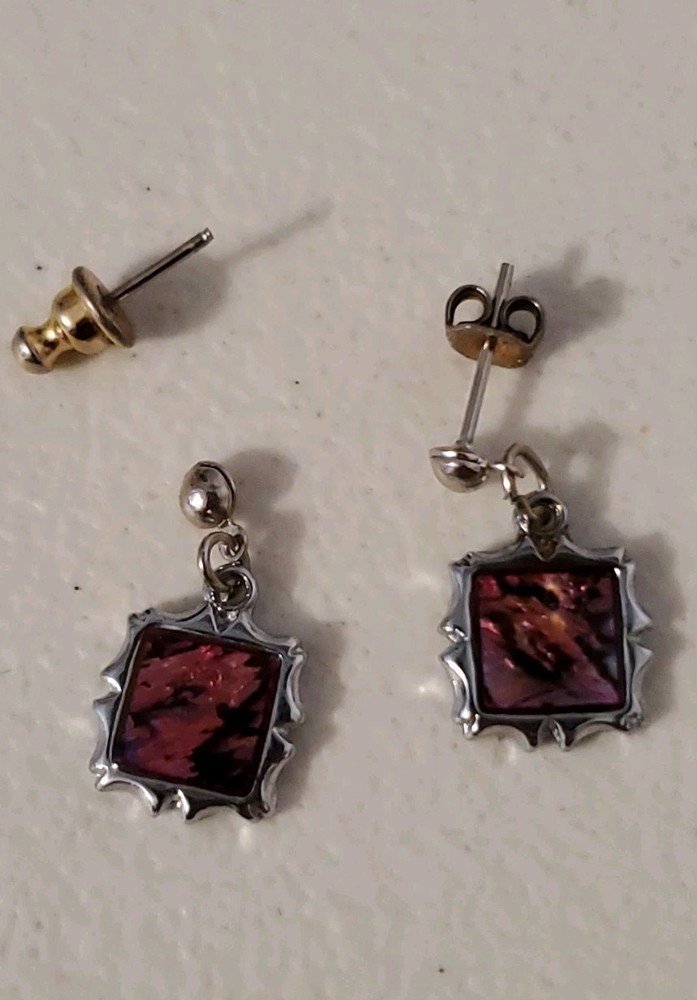 Vintage Unbranded Pair Of Earrings **