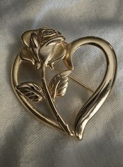 Princess Diana Memorial Heart Rose Brooch Gold Tone Legacy Love RDC Signed