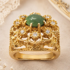 Vintage 18K HGE Green Cabochon Rhinestone Cocktail Ring Size 8 Regency Glam Chic