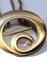 Tona Jewelry Signed 4″ Gold Design Swirl Brooch 4 Charms Dangling from 4 Chains