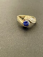 18KT Yellow Gold 0.94CT Sapphire and 0.60CTW Diamond Ring. Size 7 (R105)