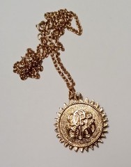VTG 1980’s-1990’s Gold Tone Cameo Necklace Costume Jewelry