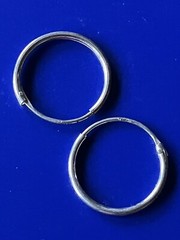 Vintage 925 Sterling Silver 5/8″ 1mm Hollow Hoop Earrings 0.5 Grams ~ J23