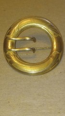 Antique AE & Co. (Bliss Bros?) Gold Tone Buckle Style Brooch 1 13/16″