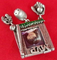 VTG c1980’s DANECRAFT MVP BASEBALL PHOTO FRAME DANGLE CHARM PEWTER BROOCH PIN