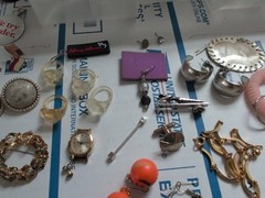 MASSIVE Lot Of Vintage JEWELRY Over 100 Pieces, Comes With Plastic Case ~ #327