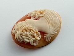 Vintage Loose Hand Carved Shell Cameo Woman Floral Hair 1 1/8 Inch x 7/8 In 3g