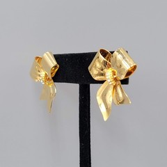 Vintage Tona Bow Gold Plated Pierced Earrings Drop 1.25″