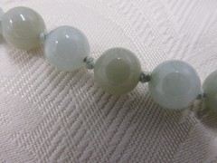 Jade Jadeite Bead Necklace 14K Gold Clasp 22″ Chinese Export Vintage Knotted
