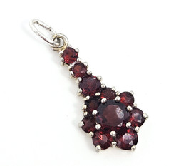 Vintage Bohemian Style Garnet Red Stone Cluster Pendant Charm 20mm