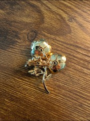 Vintage White and Green Floral Enamel Brooch Gold Plated