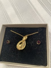 Vintage Avon Simulated Garnet Necklace and Earring Set Teardrop-Shaped Pendant